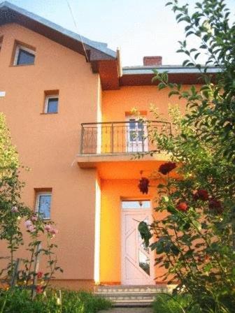 Lary Hostel Sučava Exteriér fotografie
