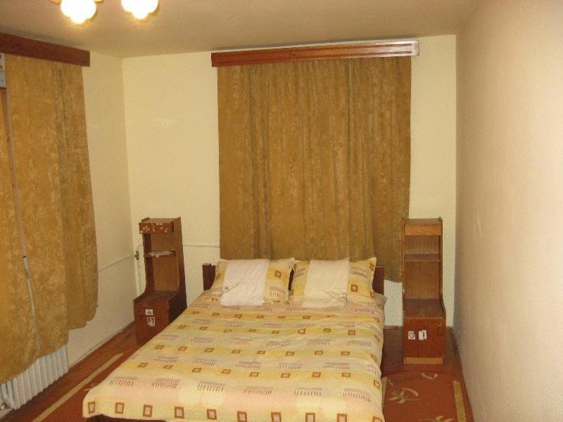Lary Hostel Sučava Exteriér fotografie